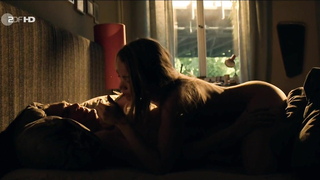 Lisa Maria Potthoff nude, Sex scene from Der letzte Kronzeuge (2014)