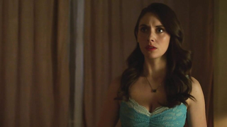 Alison Brie seksi, No Stranger Than Love (2015) filminden seks sahnesi