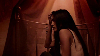 Elodie Yung nago, scena seksu z Still (2014)