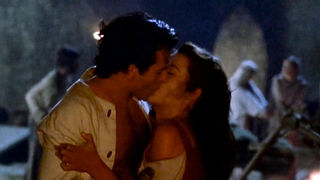 Embeth Davidtz sexy, Sex scene from Army of Darkness (1992)