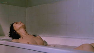 Fanny Bastien nude, erotic scene from Urgence (1985)