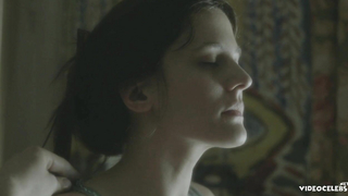 Phoebe Fox nue - Life in Squares s01e01-03 (2015)