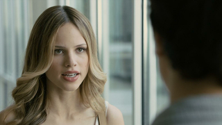 Halston Sage sexy – Paper Towns (2015)