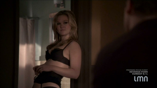 Célébrités nues »: Julia Stiles sexy - Blue s01e01-02 (2014)