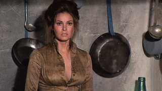 Celebridades nuas » Raquel Welch sexy - Hannie Caulder (1972)