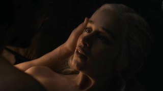 Emilia Clarke nude -  sex scene from Game of Thrones s07e07 (2017)