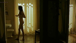 Celebridades desnudas » Leelee Sobieski desnuda - L'idole (2002)