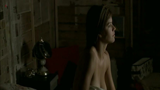 Celebridades desnudas » Ada Condeescu desnuda - Loverboy (2011)