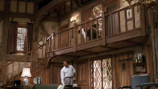 Nagie gwiazdy » Nicollette Sheridan seksowna - Noises Off (1992)