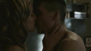 Celebridades desnudas » Annabelle Wallis sexy - Peaky Blinders s01e05 (2013)