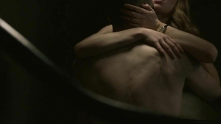 Celebridades desnudas » Annabelle Wallis sexy - Peaky Blinders s01e05 (2013)