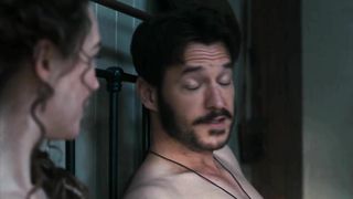 Célébrités nues » Lydia Wilson nue - Ripper Street s03e01 (2014)