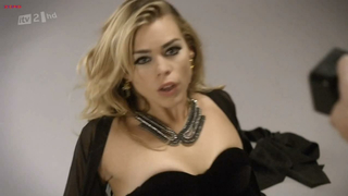 Famosos desnudos » Billie Piper sexy - El diario secreto de una chica de compañía s04e03 (2011)