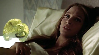 Célébrités nues » Leigh Taylor-Young sexy - Soylent Green (1973)