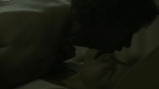 Célébrités nues » Sofia Helin nue - The Bridge s01e02 (2011)