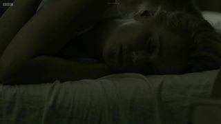 Célébrités nues » Sofia Helin nue - The Bridge s01e02 (2011)