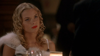 Célébrités nues » Jaime King sexy - Two For the Money (2005)