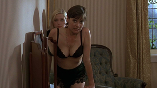 Nude celebs » Carey Lowell sexy, Jamie Lee Curtis sexy - Fierce Creatures (1997)