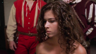 Célébrités nues » Sofia Pernas sexy - Captain Drake (2009)