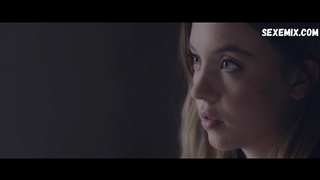 Sydney Sweeney, bikini Otmara Marrero, scena in Clementine (2019)