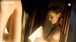 Tatiana Pauhofova topless, scene in Krute radosti (2002)