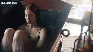 Wet Charlotte Hope sexy, scene in The Spanish Princess s01e01 (2019)