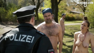 Stephanie Gossger Brüste, Szene in Die Kanzlei s05e03 (2020)