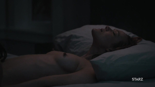 Anna Friel, Louisa Krause lesbian, scene in The Girlfriend Experience s02e07 (2017)