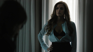 Riley Keough, Kate Lyn Sheil sexy, escena en The Girlfriend Experience s01e02 (2016)