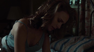 Natalie Portman shows the body in lingerie, scene in Brothers (2009)