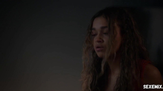 Scène de sous-vêtements de Madison Bailey dans American Horror Stories s01e03 (2021)