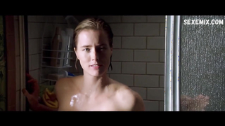 Tea Leoni breasts sexy scene in The Family Man (2000)