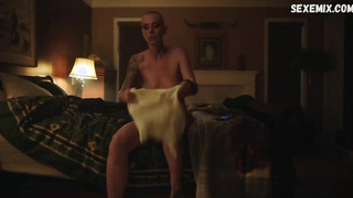 Jen Znack showing naked breasts, scene in Peacemaker s01e06 (2022)