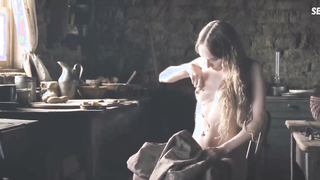 Hilary Swank, Miranda Otto, Sonja Richte show nude boobs and asses - The Homesman (2014)