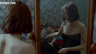 Marie Espinosa mostra il seno nudo, scena del film - La promise (2013)