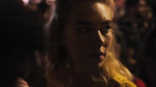 Vanessa Kirby scène sexy dans Études italiennes (2021)