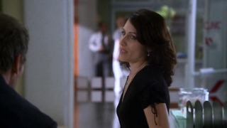 Lisa Edelstein has a sexy scene in the show “House M.D.”