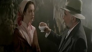 Alejandra Grepi sexy in La Leyenda da la Doncella Spagna 1994