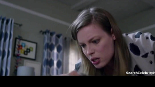 Sex with Gillian Jacobs, scene in Love 2016