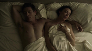 Molly Parker in sexy scene from House of Cards Molly Parker looks pretty hot in sex scene.