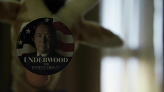 Kim Dickens nuda, scena di sesso cowgirl in House of Cards s03e09-10 (2015)