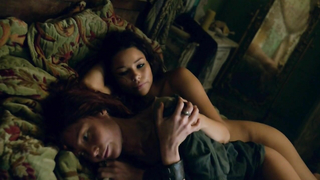 Clara Paget and Jessica Parker Kennedy, lesbian sex scene - Black Sails s02e03 (2015)