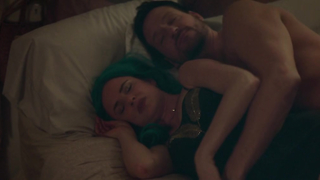 Juliette Lewis nackt, Unterwäscheszene in Kelly & Cal (2014)