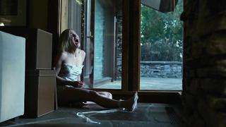 Erotic scene with Rosamund Pike, underwear scene from - Gone Girl (2014)