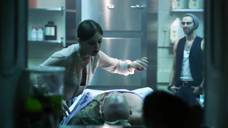 Katharine Isabelle çıplak, See No Evil 2 (2014) filminden seks sahnesi