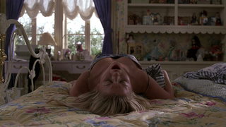 Tara Reid nude, sex scene from American Pie (1999)