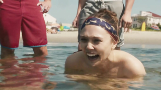 Elizabeth Olsen sexy, Dakota Fanning nuda, scena in Very Good Girls (2013)