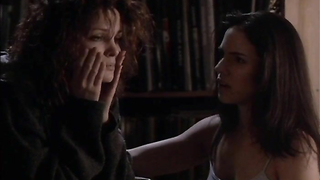 Anna Silk nua, Dina Meyer sexy, cena em Deception (2006)