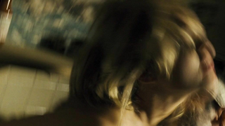 Marion Cotillard nude, scene in La boite noire (2005)