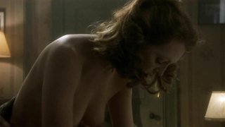 Julianne Moore nude, scene in The End of the Affair (1999)